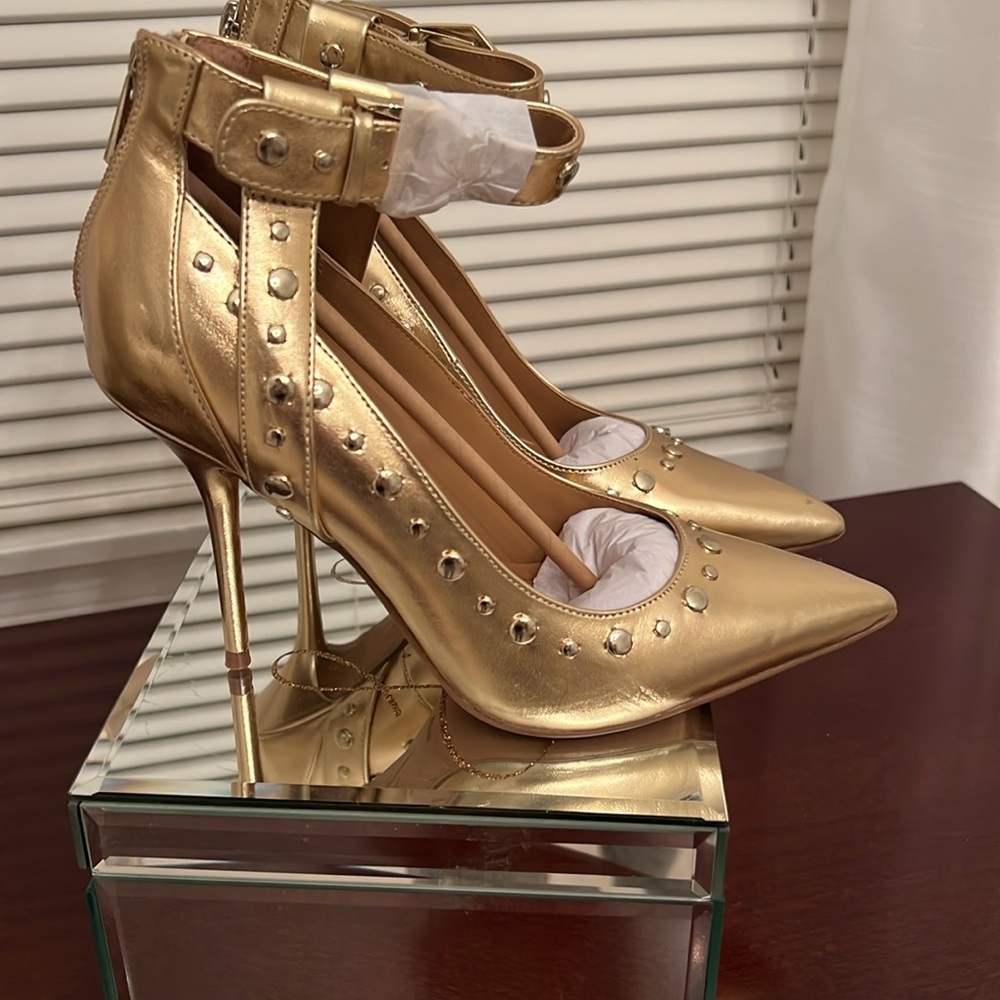 NEW! Jessica Simpson , Gold Studded Women's Heels